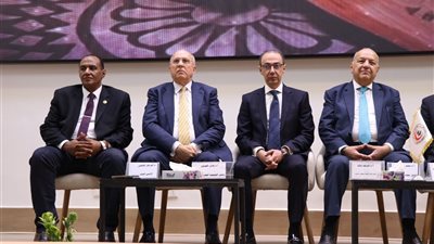 أسامة عبد الحي: ضعف فرص التدريب أبرز التحديات التي تواجه الأطباء