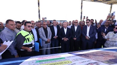 وزير النقل يشهد التشغيل التجريبي للمرحلتين الثانية والثالثة من محور ديروط 