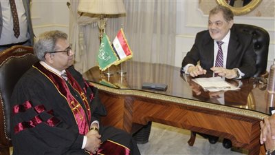 بعد انضمامه لـ الوفد.. القس رفعت فكري: الهلال والصليب ليس شعاراً بل روح الدولة