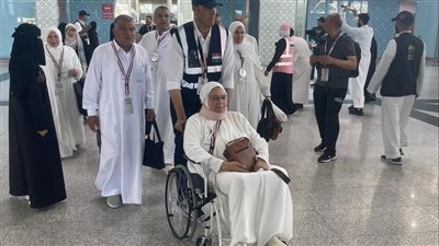 وصول 4410 من حجاج القرعة إلى المدينة المنورة عبر الجسر الجوي