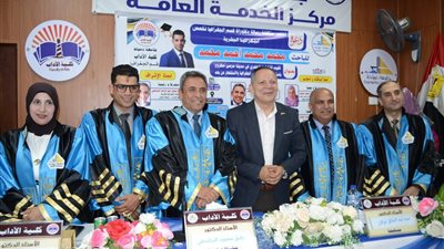 رئيس جامعة دمياط يشهد رسالة دكتوراة لاستخدام نظم المعلومات الجغرافية في التخطي