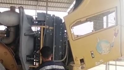 نقطة مضيئة جديدة بمياه سوهاج.. خراط يعيد تشغيل لودر بـ25 مليون جنيه| تفاصيل