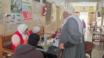 قافلة طبية بالغربية تقدم خدماتها لأكثر من 1600 مواطن بسمنود