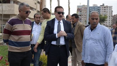 الانتهاء من أعمال الرصف وتخطيط الشوارع وتركيب أعمدة الإنارة بضواحي بورسعيد 