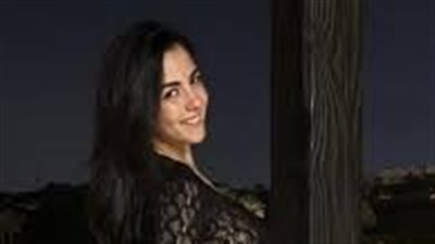 من الكوميديا إلى الإثارة.. قصة التحول التي وضعت زينة شريف أمام القضاء