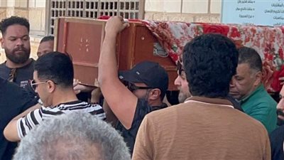 تشييع جنازة والدة الموزع الموسيقي جلال فهمي بمسجد الحصري |صور