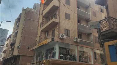 السيطرة على حريق داخل فندق التحرير بوسط مدينة السويس