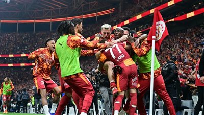 جالاتا سراي يتوج بلقب الدوري التركي للمرة الـ26 في تاريخه