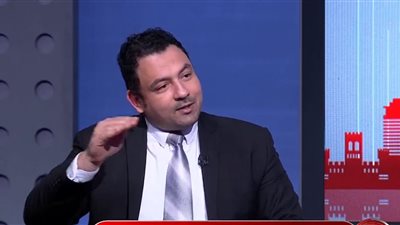 خبير علاقات دولية: ماكرون لا يزور مصر للترفيه بل لأهداف سياسية
