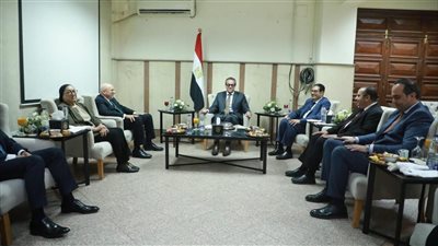 وزير الصحة يشارك في مناقشة رسالة دكتوراه حول مبادرة «100 مليون صحة»
