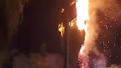 جهود مكثفة للسيطرة على حريق النخيل بحديقة 