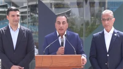 مؤتمر صحفي لمدبولي عقب جولته لعدد من المصانع بمدينتي السادات وأكتوبر| بث مباشر