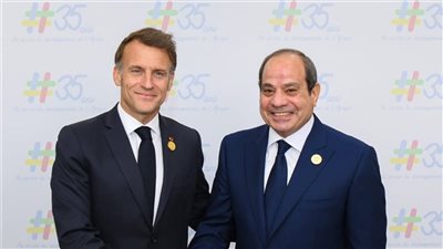 السيسي يشارك في عشاء رسمي على هامش قمة إفريقيا–فرنسا