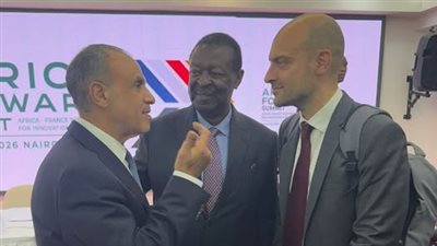وزير الخارجية يبحث مع كينيا وفرنسا دعم الاستقرار والأمن في أفريقيا