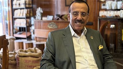 «هذه ساعات عظيمة لا تُعوّض».. خلف الحبتور يوجه رسالة روحانية في يوم عرفة
