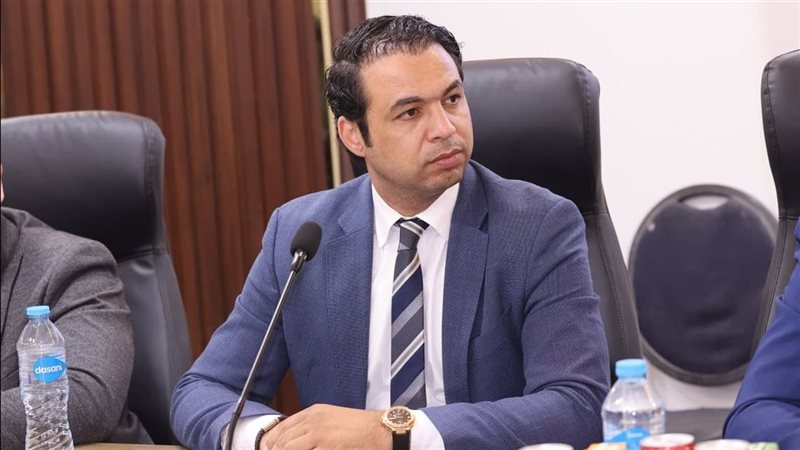 علي سالم عضو لجنة