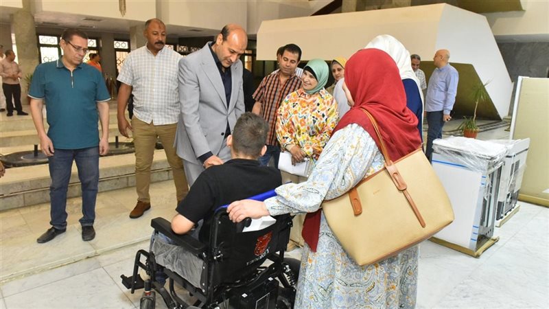 محافظ أسيوط 