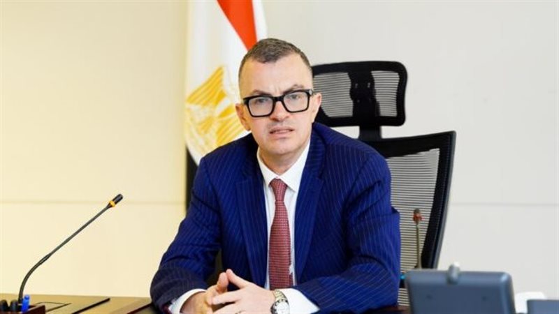 أحمد رستم