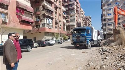 نائب محافظ بورسعيد يتابع أعمال إزالة الرتش بمنطقة بروتكس بحي الضواحي