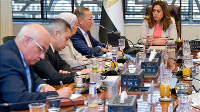 منال عوض تبحث مع اتحاد الغرف السياحية تعزيز فرص الاستثمار المستدام بشرم الشيخ 