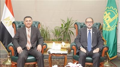 رئيس القومية لسلامة الغذاء يلتقي محافظ القليوبية لبحث دعم الرقابة على الأسواق