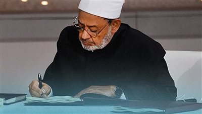 الأزهر يقدم العزاء لأسر ضحايا حادث أبنوب والعائلات تقبل العفو.. التفاصيل كاملة