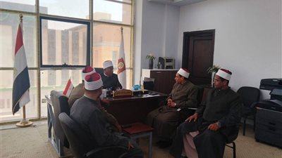 بيوت الله أمانة.. مدير أوقاف الوادي الجديد يجتمع بقيادات الدعوة بالمديرية