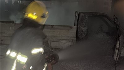 إنقاذ جراج العتبة من كارثة بعد اخماد حريق بسيارة الإطفاء 