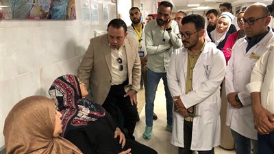  رئيس إقليم القناة يتفقد مستشفى دار صحة المرأة والطفل بالسويس في جولة مفاجئة