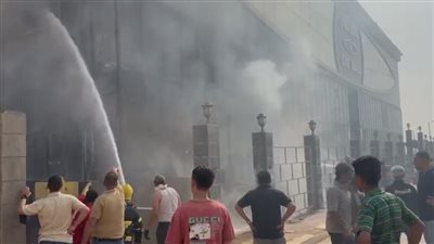 النيران تلتهم مطعم شاورما بطريق الروبيكى بمدينة بدر ولا يوجد إصابات