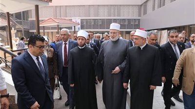 رئيس الأزهر ووزير الأوقاف يتفقدان مبنى الأطفال بـ «الزهراء الجامعي» قبل إحلاله