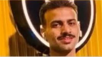 انهيار أسرة دليفري خلال تشييع جنازته ببورسعيد وسط حالة من الحزن
