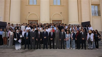 جامعة القاهرة الأهلية تستضيف رئيس الهيئة العامة للرقابة المالية لتعزيز جاهزية 