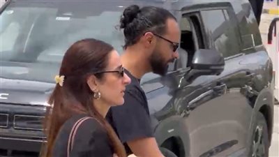 على رأسهم أمينة خليل وسيد عبد الحفيظ.. نجوم المجتمع في جنازة والد نادر شوقي