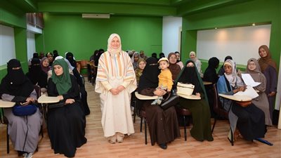 خريجي الأزهر تعقد اختبارات برنامج إعداد قيادات نسائية حول العالم