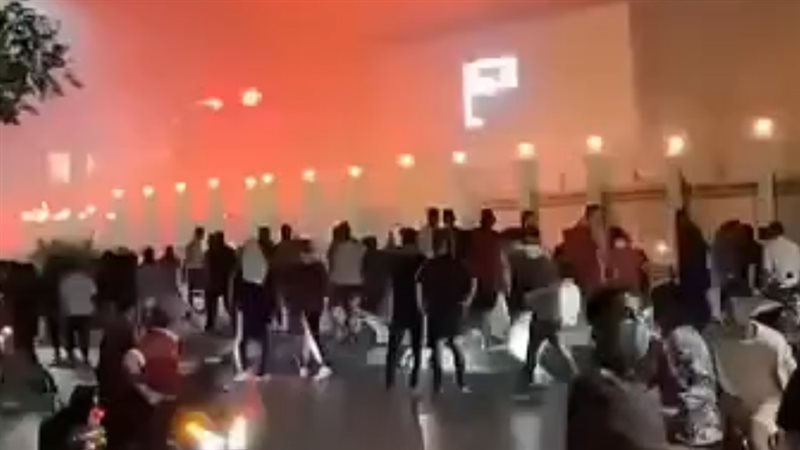 اشعال النيران فى