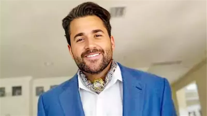 نيك آدامز