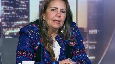 نيفين مسعد: التعامل مع الأقباط كجماعة منفصلة يعمق العزلة الاجتماعية