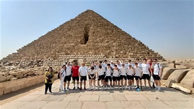 منتخب المجر للشباب لكرة اليد يزور الأهرامات في جولة بتنظيم اتحاد اليد