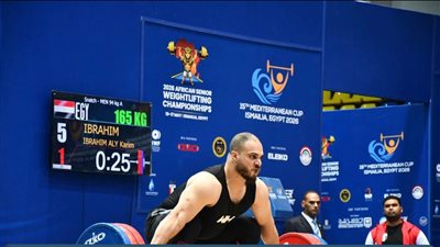 كريم كحلة يحصد 3 ذهبيات ببطولة إفريقيا لرفع الأثقال ويحطم الرقم الإفريقي