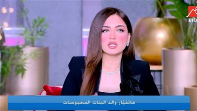 «حبس بناتي كان فخا ضدي».. أب فتيات أسيوط يكشف مفاجآت صادمة في قضية النفقة