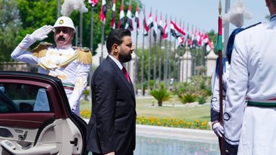 العراق يبدأ مرحلة جديدة.. الزيدي يتسلم رئاسة الحكومة رسميًا