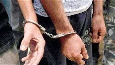 حبس عاطل 4 أيام لحيازته 600 كيس آيس وفرد خرطوش بكرداسة