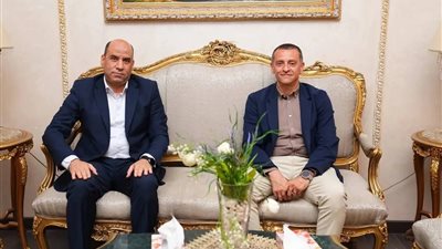 تشمل أسوان والأقصر وقنا.. وزير العمل يبدأ جولة بالصعيد             
