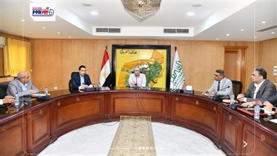 محافظ الفيوم يترأس اجتماعا لمتابعة مشروعات القرض الأوروبي
