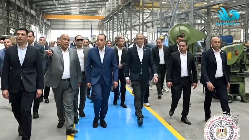 مدبولي في مجموعة