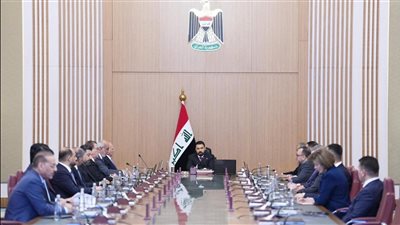 رئيس وزراء العراق يوجه الخارجية بإعداد ملفات لتفعيل العلاقات مع الدول العربية 