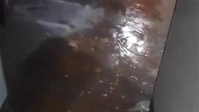 انفجار جديد لخط طرد الصرف الصحي بزاوية الناعورة بالمنوفية يهدد المنازل