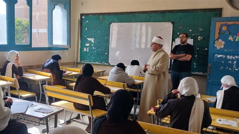 متابعة الامتحانات