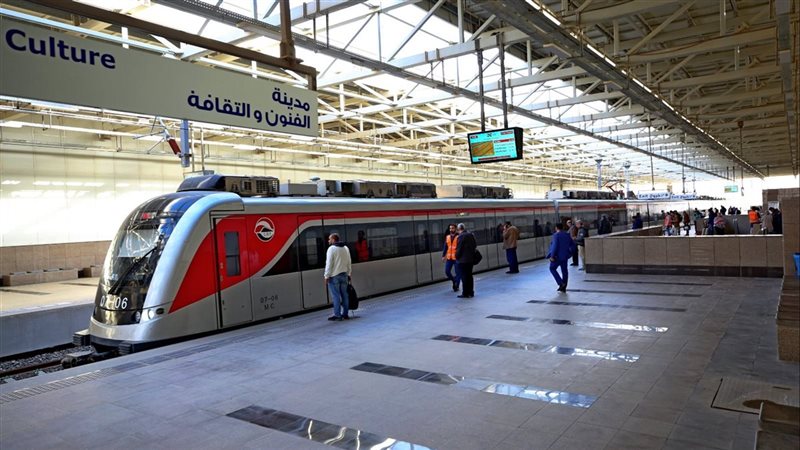 القطار الكهربائي